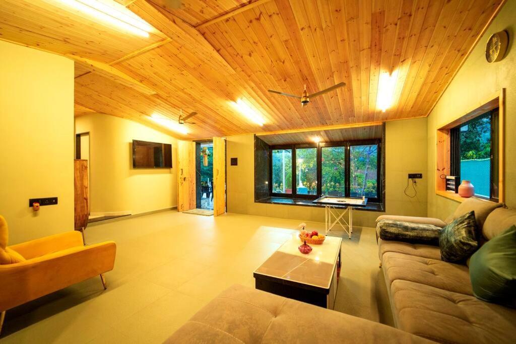 Spicy Mango Lakeside Abode - Luxurious Villa In Pawana Lonavala Ngoại thất bức ảnh