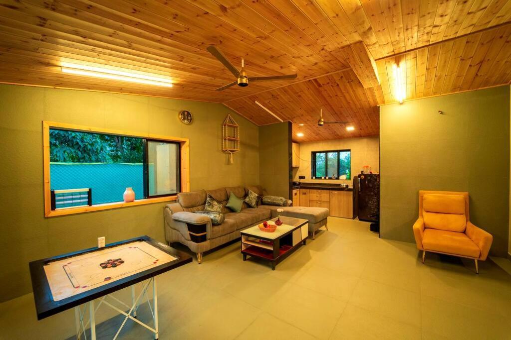 Spicy Mango Lakeside Abode - Luxurious Villa In Pawana Lonavala Ngoại thất bức ảnh