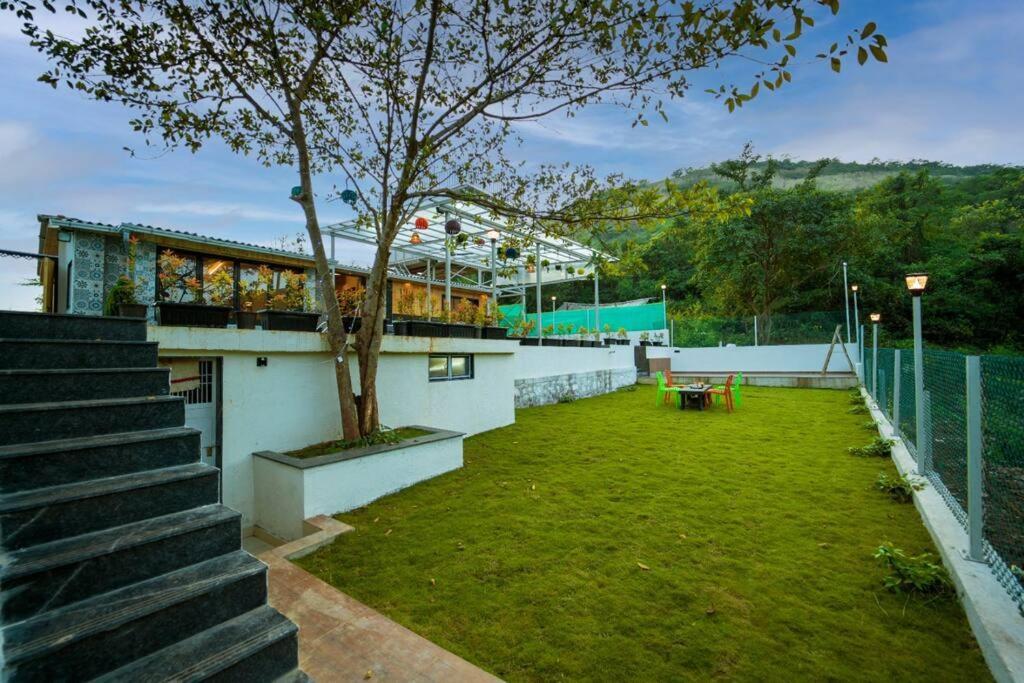 Spicy Mango Lakeside Abode - Luxurious Villa In Pawana Lonavala Ngoại thất bức ảnh
