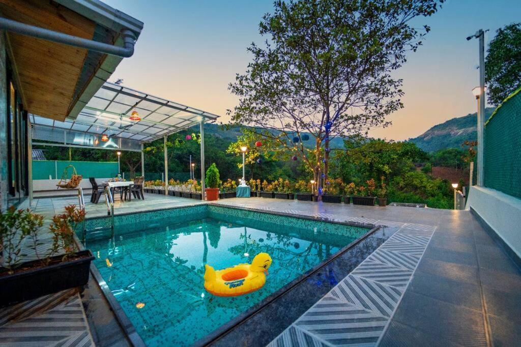 Spicy Mango Lakeside Abode - Luxurious Villa In Pawana Lonavala Ngoại thất bức ảnh